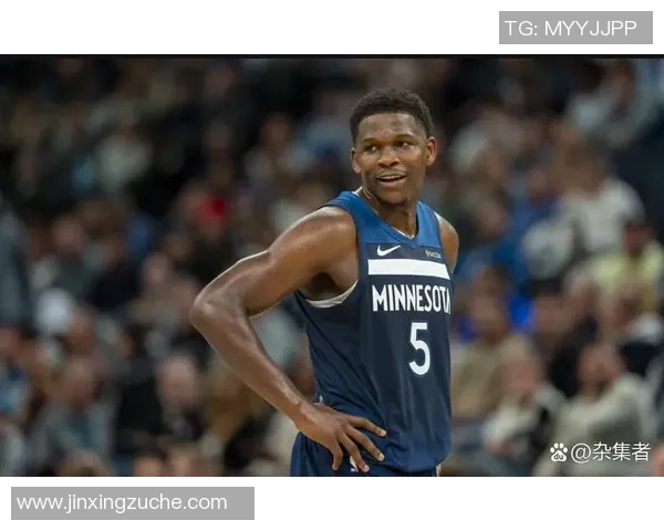 最年轻1200三分先生！爱德华兹21中14&6记三分轰35分6板3助4断